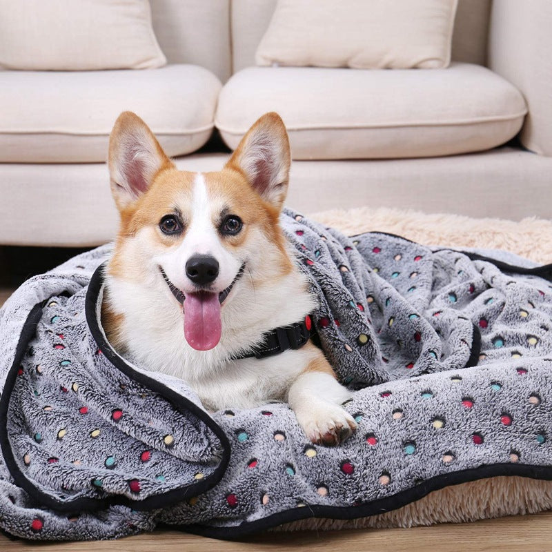 Damen Fluffy Kosedekke med fargerik prikkedesign Skanto