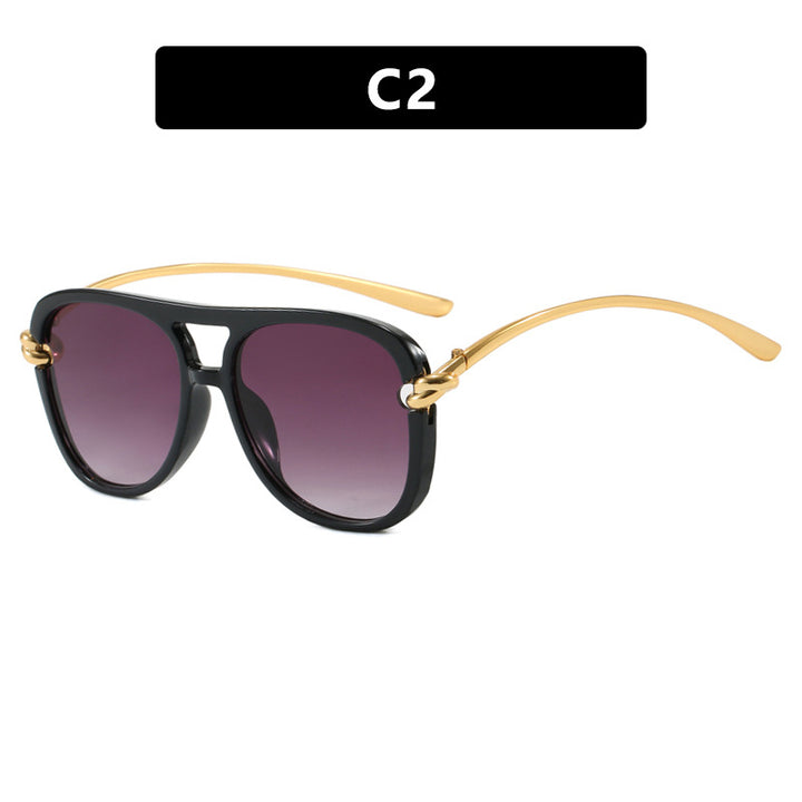 Dame sports solbrille med bred plastramme og UV-beskyttelse Skanto