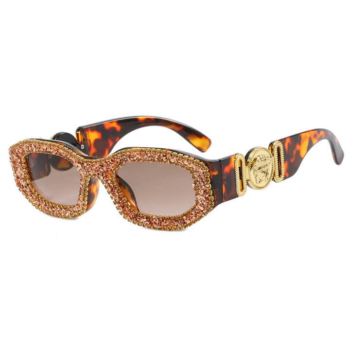 Dame ekstravagant utformet solbrille med strassbelagt ramme Skanto