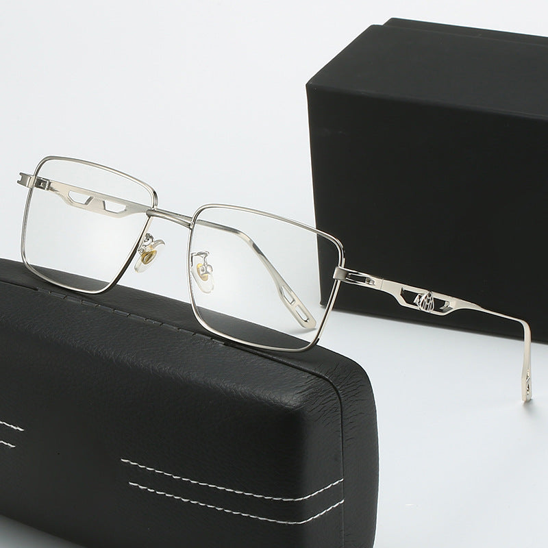 Dame luksus solbrille med markant geometrisk ramme og polarisert glass Skanto