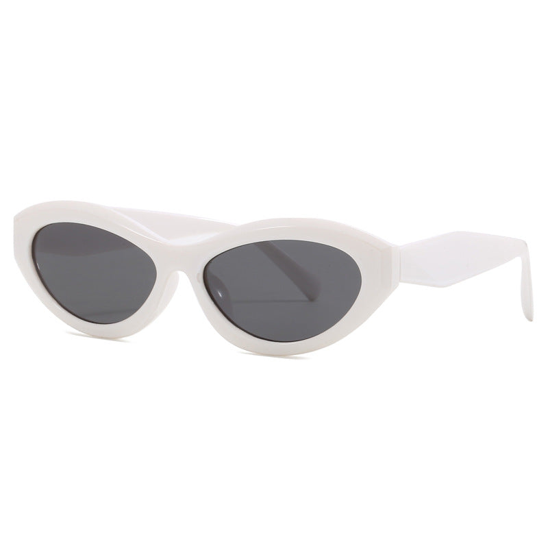 Dame cat-eye solbriller med bred ramme og UV-beskyttelse Skanto