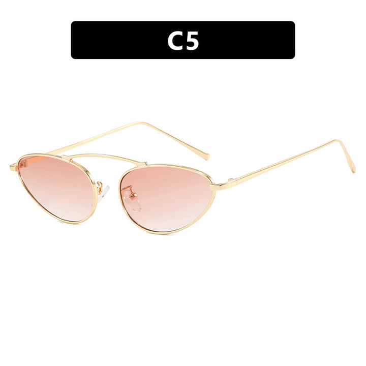 Dame trendy Cat-Eye solbriller med smal metallramme Skanto