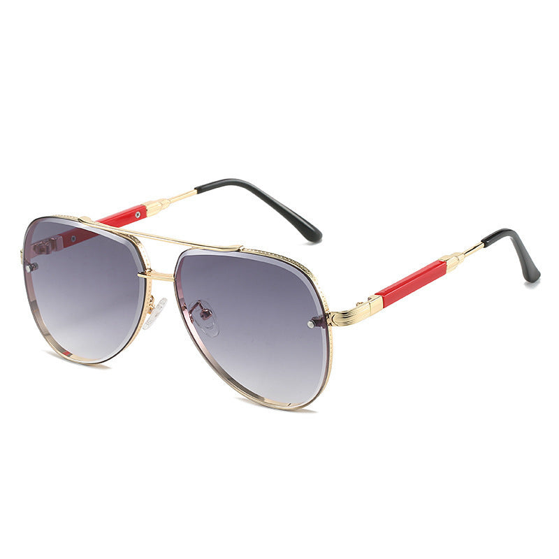Dame Aviator solbriller med stilfull gradientbeskyttelse Skanto