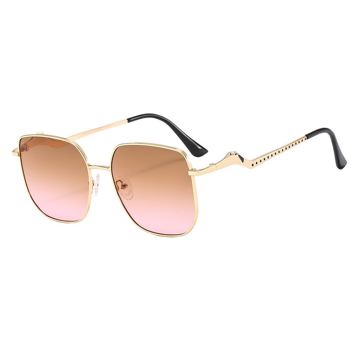 Dame firkantet designer solbrille med dekorative aksenter Skanto