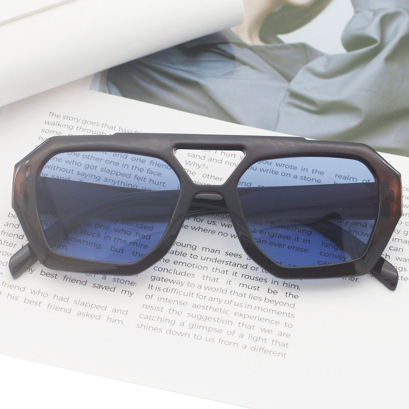 Dame fashionable sekskantet brille Skanto