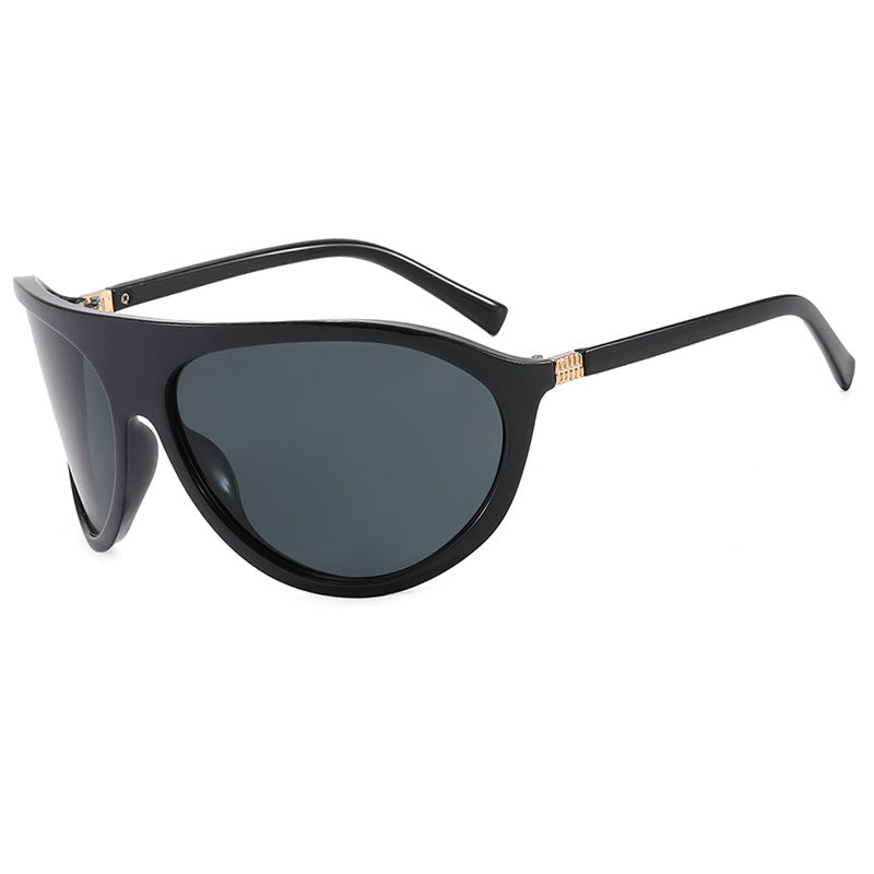 Damen Cat-Eye solbriller med unikt design og beskyttende UV-filter Skanto