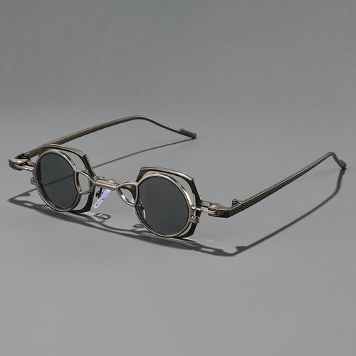 Dame moteriktig solbrille med unikt rammedesign Skanto