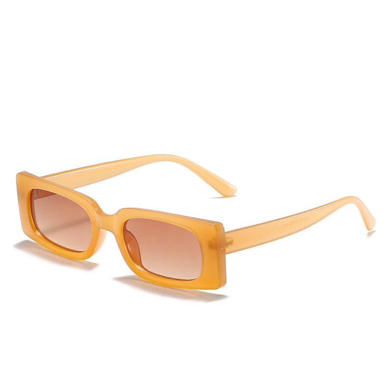 Dame solbrille i moderne retro-stil Skanto