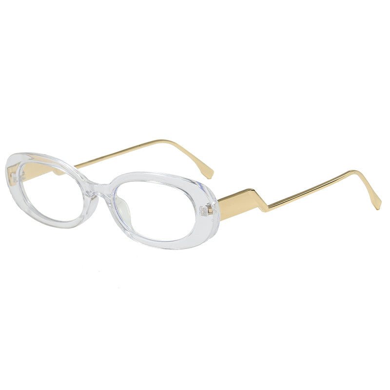 Dame retro-inspirert solbrille med moderne design og markant ramme Skanto