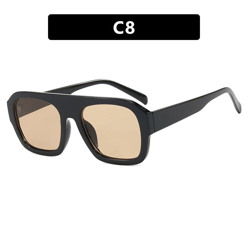 Dame moteriktig solbrille i beskyttende oversized-format Skanto