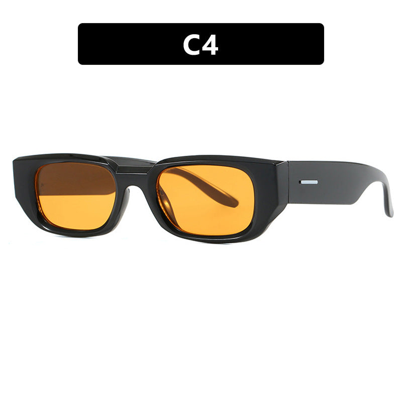 Dame trendy solbriller med innovativ, transparent ramme og polarisert glass Skanto