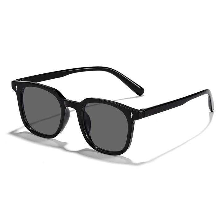 Damer fashionable solbriller med transparent ramme og UV-beskyttelse Skanto