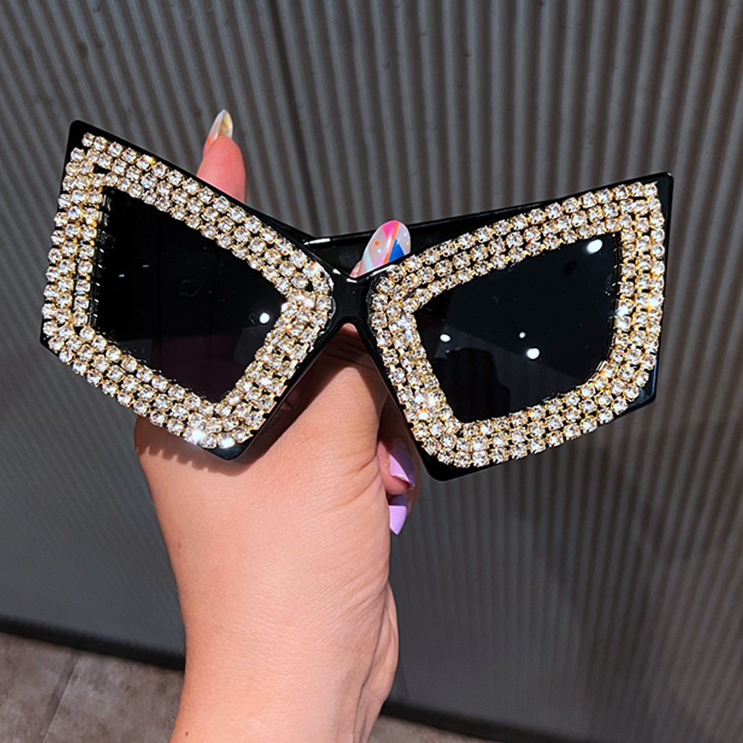 Damen cat-eye solbriller med strassdekorert ramme Skanto
