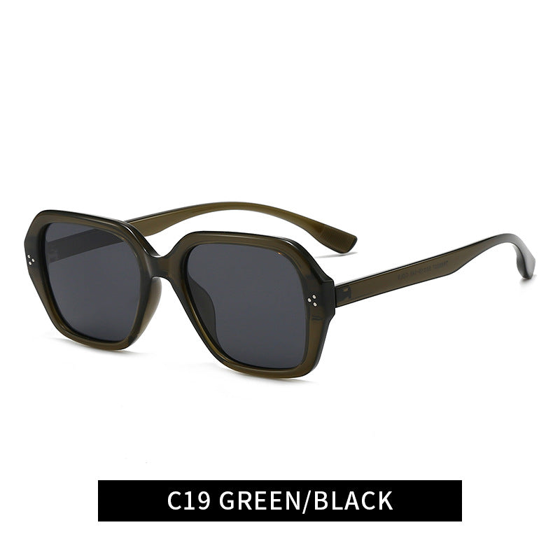 Kvinnenes fashionable oversized solbriller Skanto