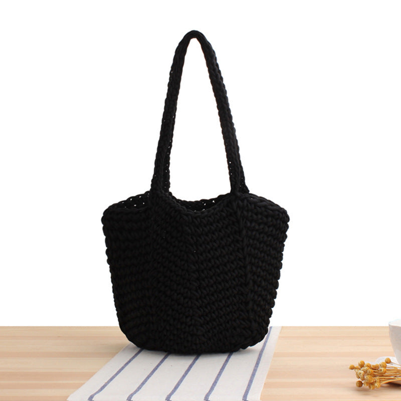 Handmade macrame handbag with textured design Skanto