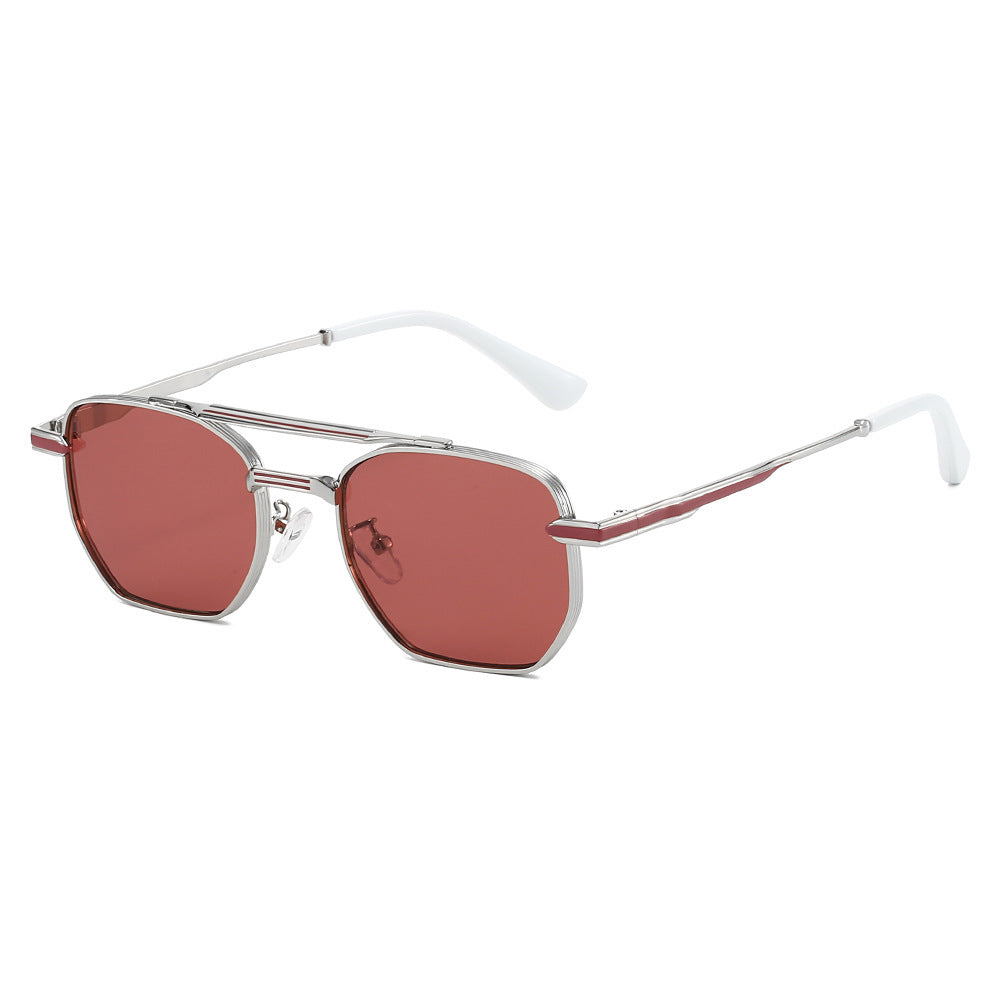 Dame moderne geometrisk solbrille Skanto