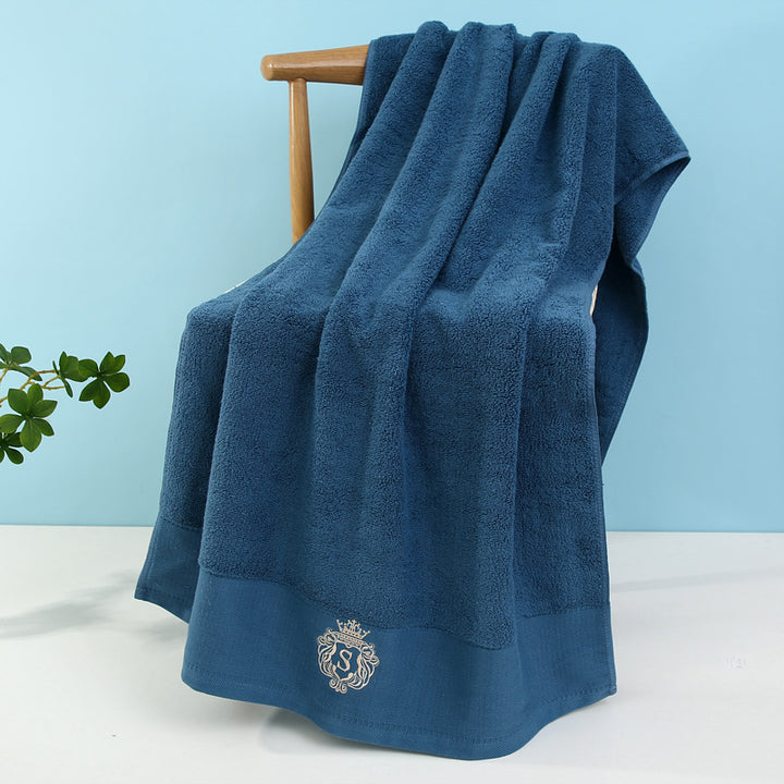 Luxurious terry towel with elegant design Skanto