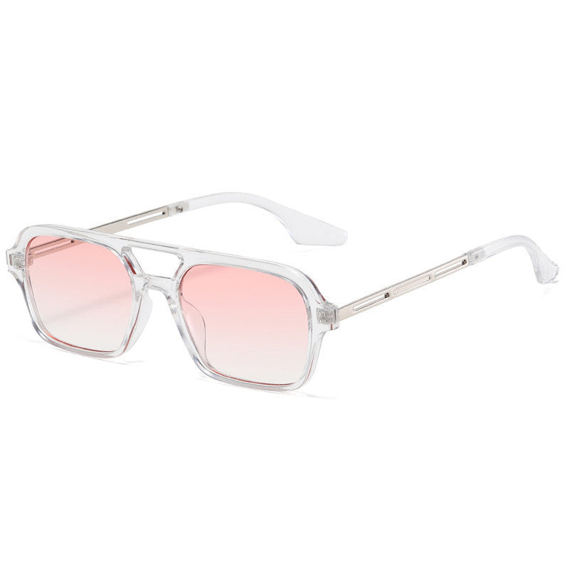 Dame designer solbriller med elegant transparent ramme og gule glass Skanto