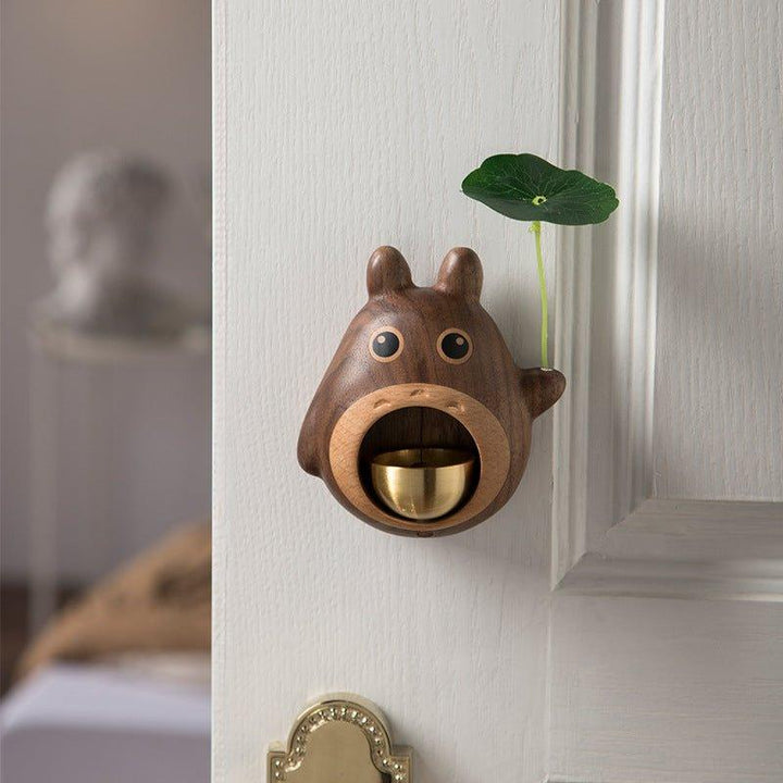 Håndlaget Tre Totoro Dørklokke Med Metallklokke | Skanto