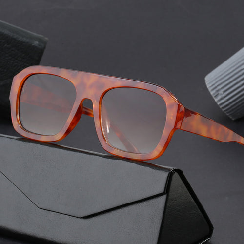 Dame oversized kvadratisk solbrille med moderne design Skanto