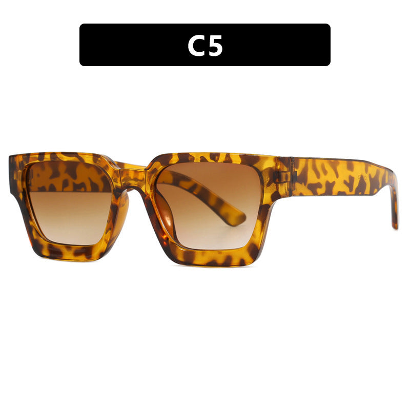 Dame Modisj lesebrille med markant firkantet design Skanto