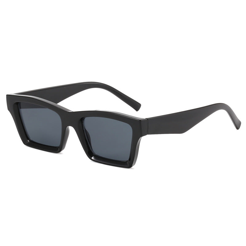 Dame trendy solbriller med bred ramme Skanto