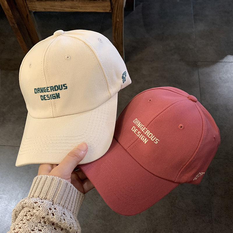 Kvinnebrodert uttalelse baseballcap Skanto
