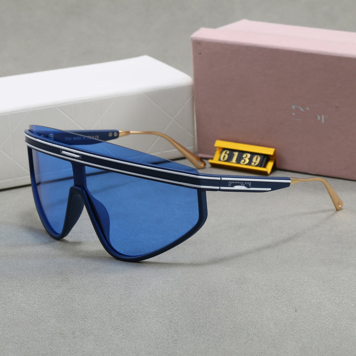 Damer Cat-Eye solbriller med moderne design Skanto