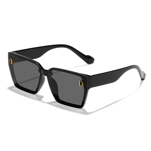 Dame moteriktig solbrille i unikt design med overdimensjonerte glass Skanto