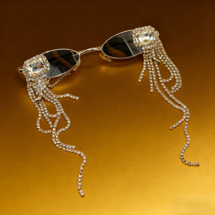 Dame Fashion-solbrille med glitrende smykkedetalj Skanto
