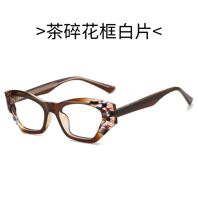 Damer Cat Eye solbriller med moderne transparente detaljer Skanto