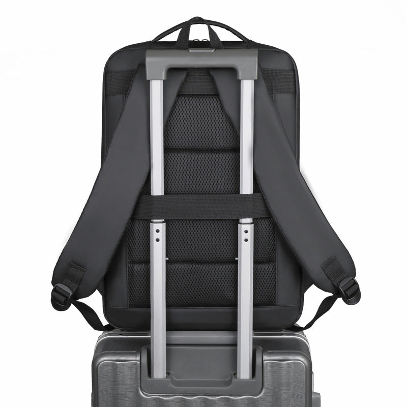 Elegante Laptop-Ryggsekk med gjennomtenkt innvendig rom og ergonomisk design Skanto