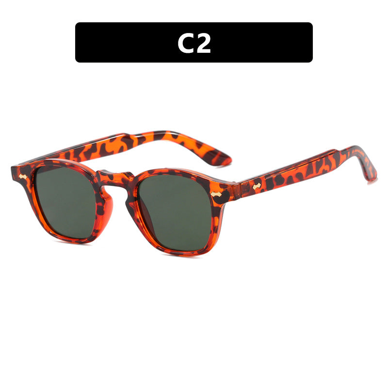 Dame geometrisk solbrille med beskyttende UV-filter og moderne design Skanto