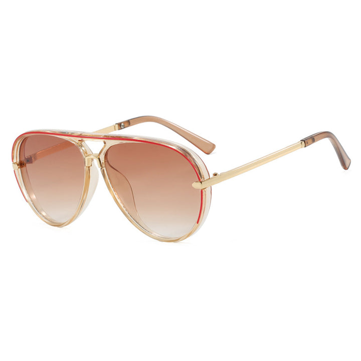 Dame moteriktig piloten solbrille med elegante metallakenter Skanto