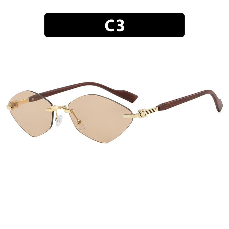 Dame geometrisk solbrille med luksuriøse trearmer og polariserte glass Skanto