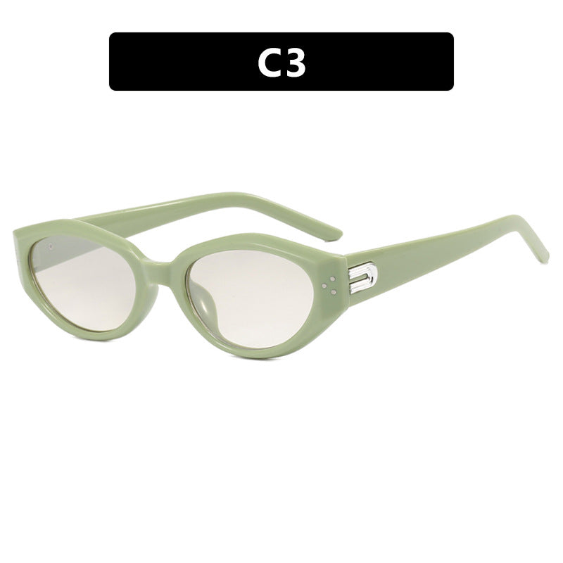 Dame Cat-Eye solbriller med elegant plastisk ramme Skanto