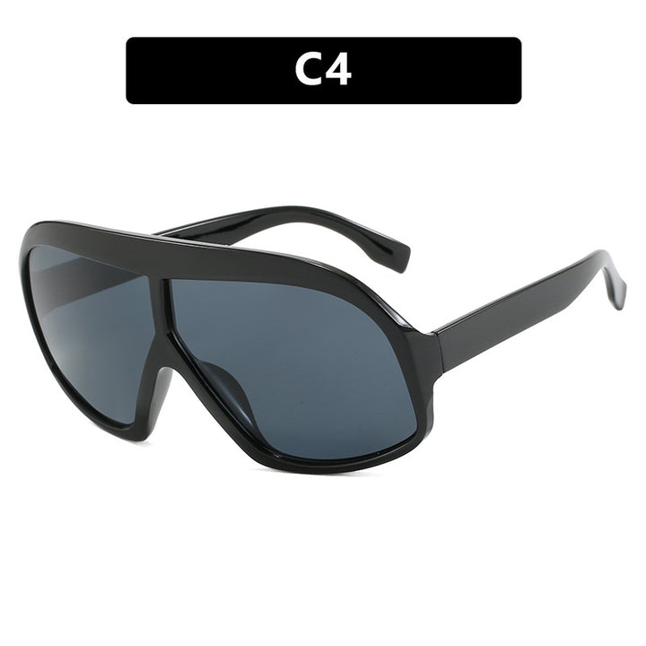 Dame moteriktig sports-solbrille i futuristisk design Skanto