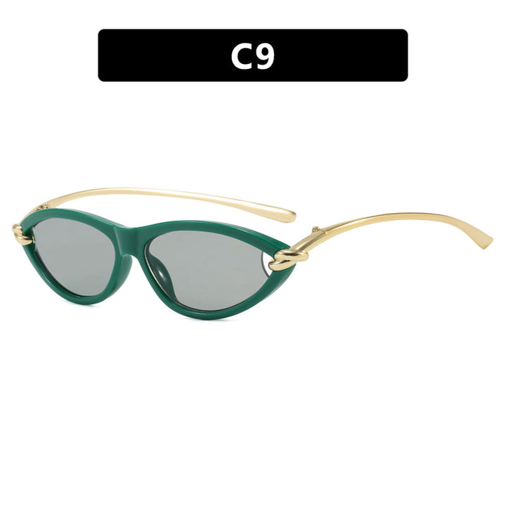 Damen Cat-Eye solbriller med elegant metallramme og beskyttende UV-filter Skanto
