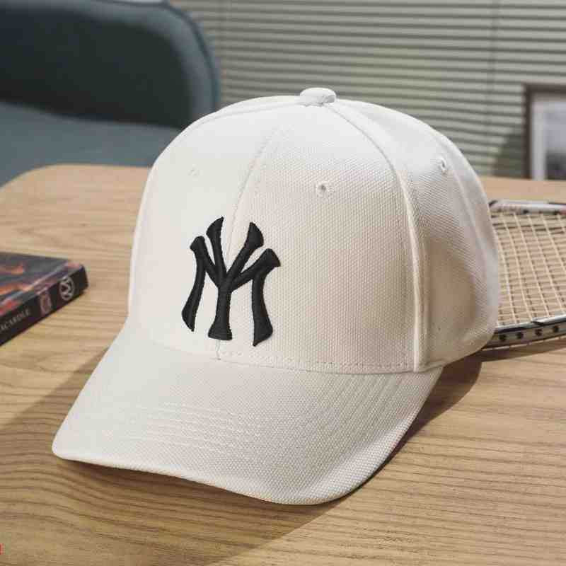 Men's Classic Structured Cap Skanto