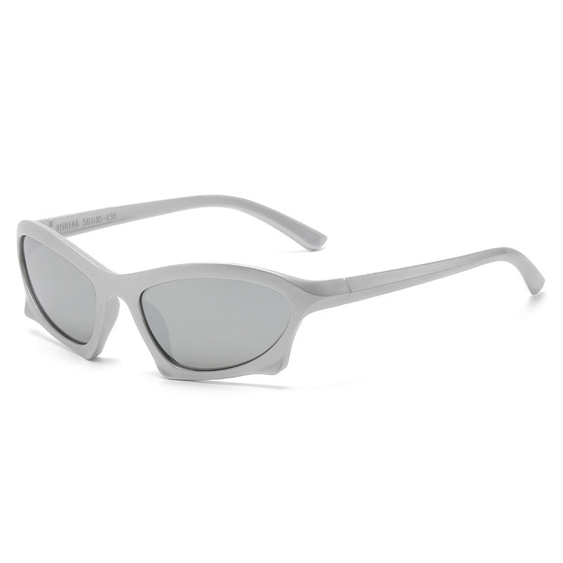 Dame moteriktig solbrille med innovativ, ergonomisk ramme Skanto