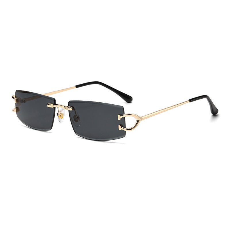 Dame Elegant Minimalistisk Solbrille med unike Metalldetaljer Skanto