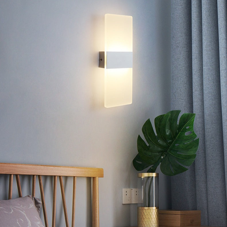 Skanto | CenturyGlow – Mid-Century Vegglampe for Tidløs Stil