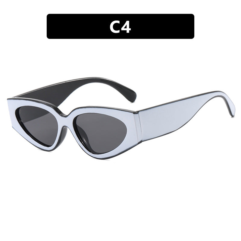 Dame Cat-Eye solbriller med ekstravagant design og beskyttende UV-filter Skanto
