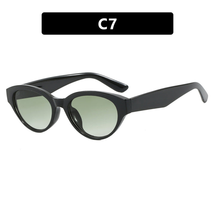 Dame Cat-Eye solbriller med beskyttende UV-filter og elegant ramme Skanto