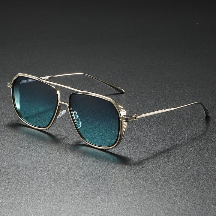 Dame Elegant solbrille med kantet metallramme Skanto