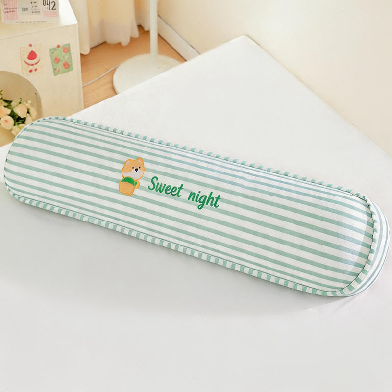 Plush nakkestøtte med søtt elefantmotiv Skanto