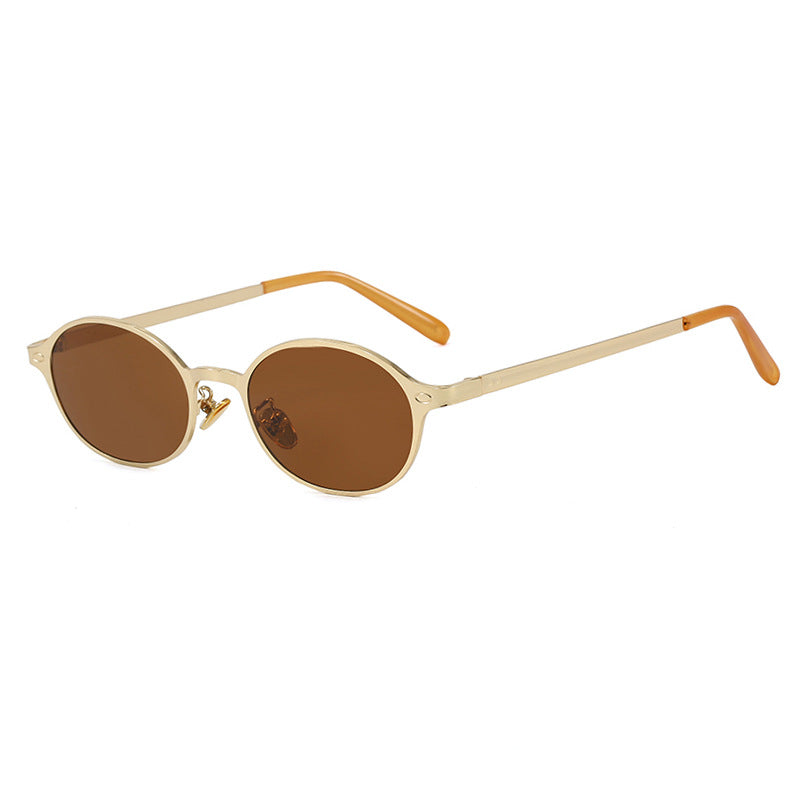 Dame rund brille med filigran metallramme og behagelige nesepads Skanto