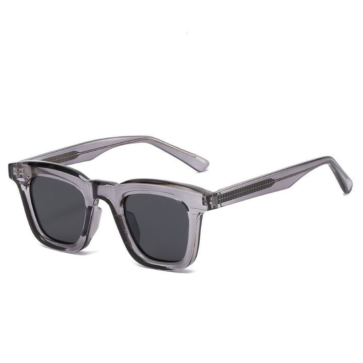 Dame Modisk solbrille i moderne firkantet design med høy UV-beskyttelse Skanto