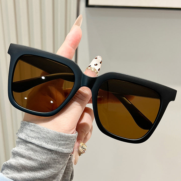 Dame oversized solbriller med matt ramme Skanto