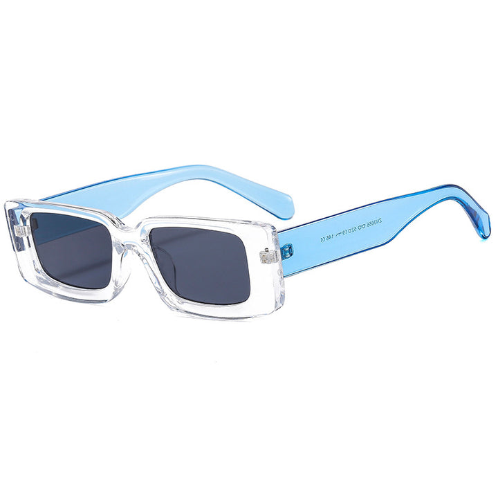 Dame moteriktig solbrille med trendy gjennomsiktig ramme og sporty design Skanto